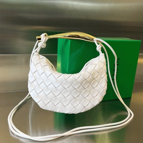 Contrefaçon mini sac Bottega Veneta Sardine en Blanc – Image 10