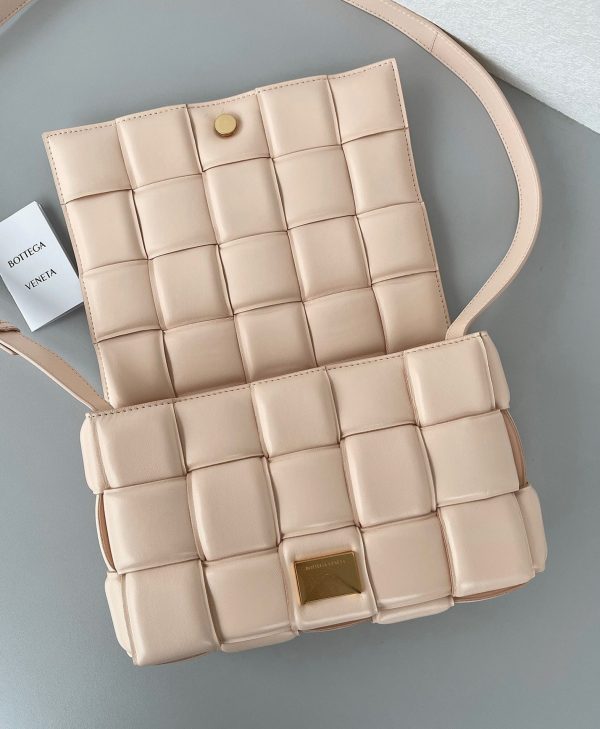 Réplique du sac Bottega Veneta Padded Cassette en Melon – Image 8