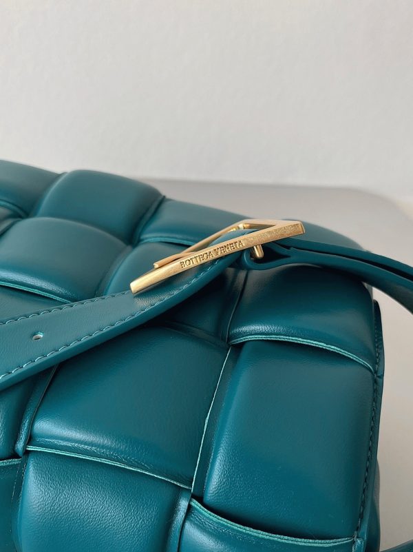 Fausse Bottega Veneta Padded Cassette en Mallard – Image 9