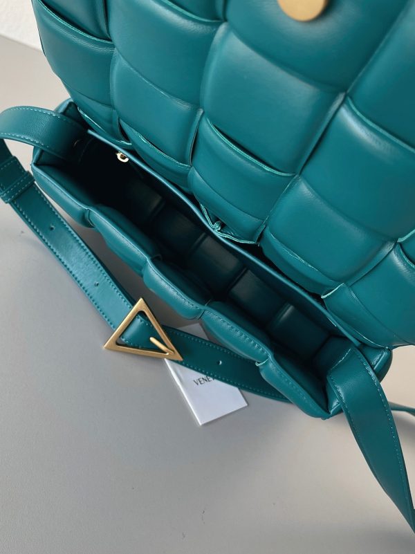 Fausse Bottega Veneta Padded Cassette en Mallard – Image 7