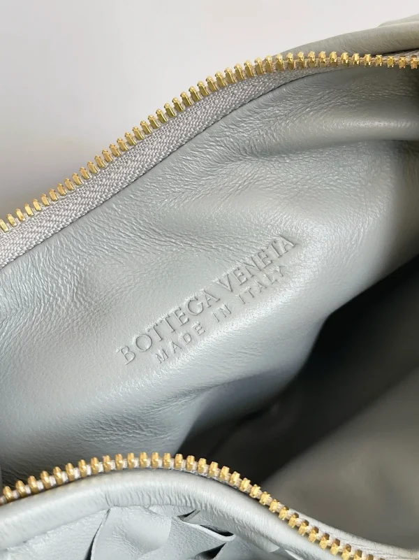 Faux petit sac Bottega Veneta Gemelli en Gris/Glacier – Image 8