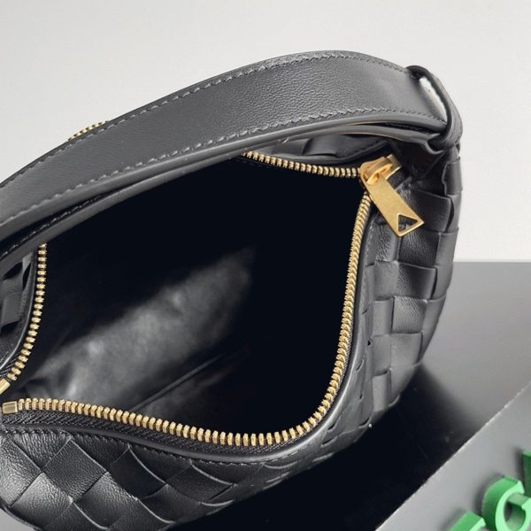 Contrefaçon Bottega Veneta Mini Wallace Bag en Noir – Image 6