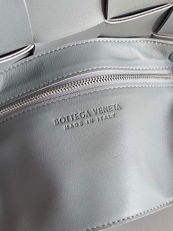 Fausse Bottega Veneta Cassett en Thunder – Image 8