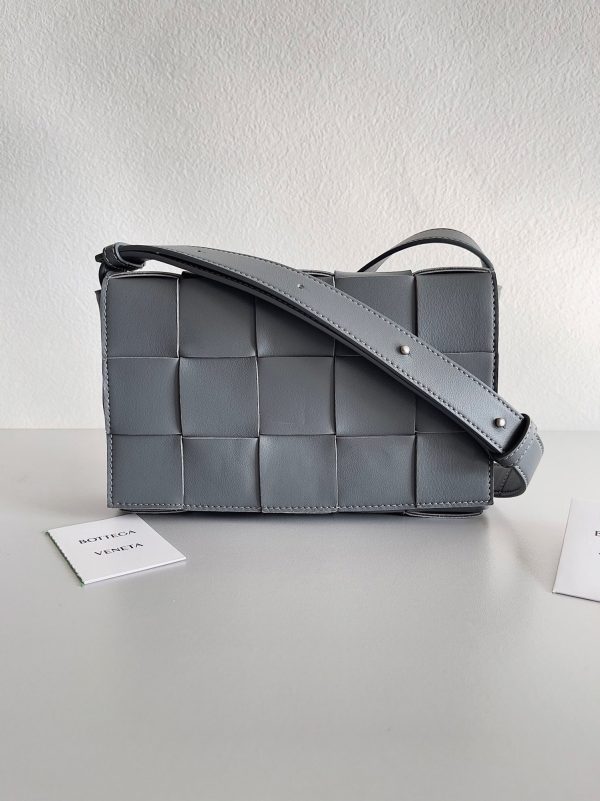 Fausse Bottega Veneta Cassett en Thunder – Image 3