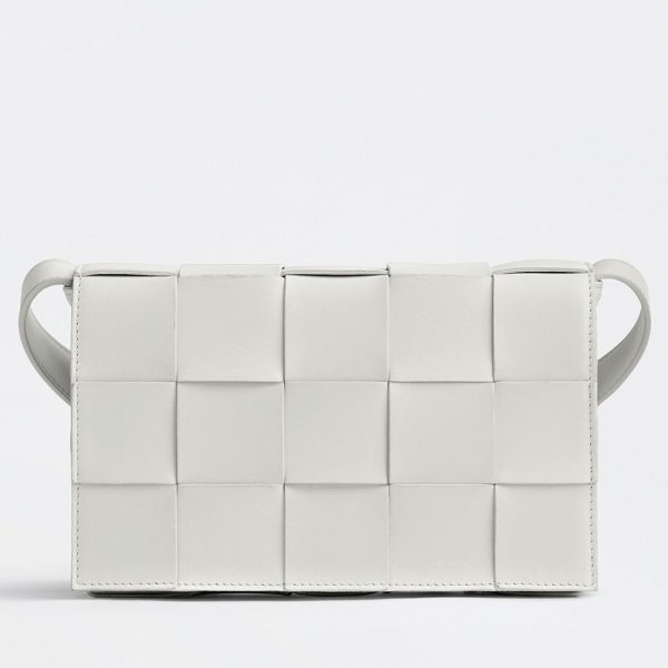 Fausse Bottega Veneta Cassett en blanc