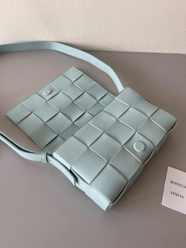 Réplique du sac Bottega Veneta Cassett en Teal lavé – Image 7