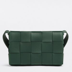 Contrefaçon du sac Bottega Veneta Cassette en Raintree