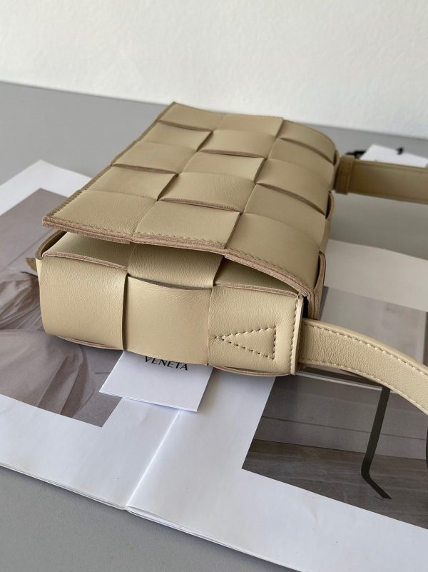 Réplique du sac Bottega Veneta Cassette en Porridge – Image 5