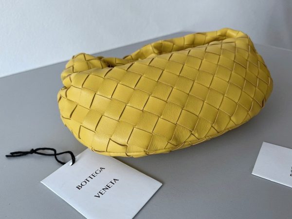 Contrefaçon Mini Sac Bottega Veneta BV Jodie en Jaune – Image 8