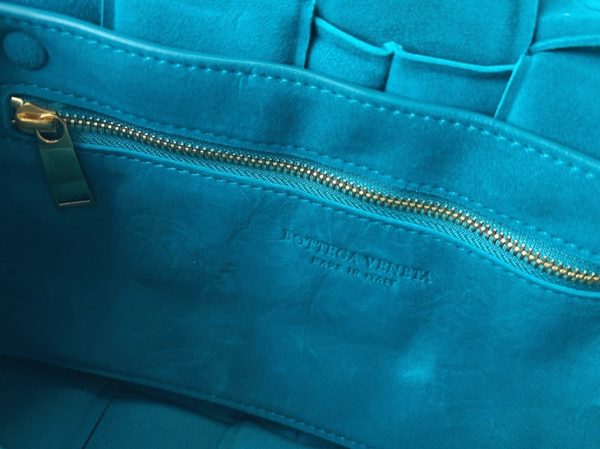 Réplique du sac Bottega Veneta Chain Cassette en Blaster – Image 10