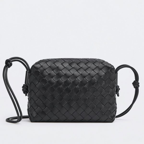 Faux Petit Sac Bottega Veneta Loop en Noir