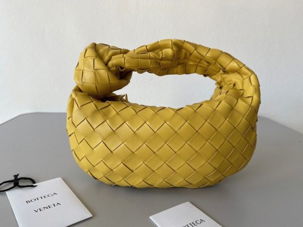 Contrefaçon Mini Sac Bottega Veneta BV Jodie en Jaune – Image 5