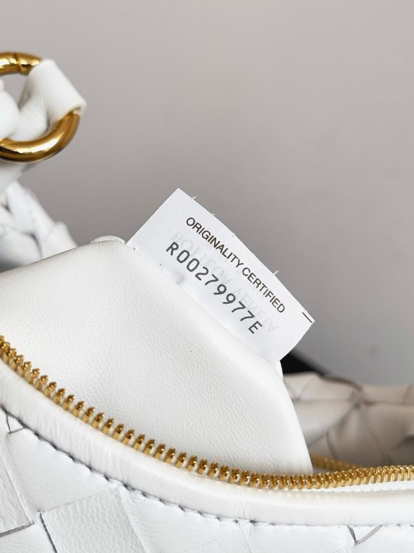 Contrefaçon petit sac Bottega Veneta Gemelli en Blanc – Image 9