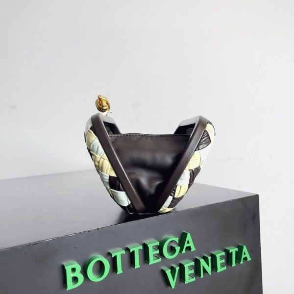 Fausse Bottega Veneta Knot Minaudiere Clutch en Multicolore – Image 9