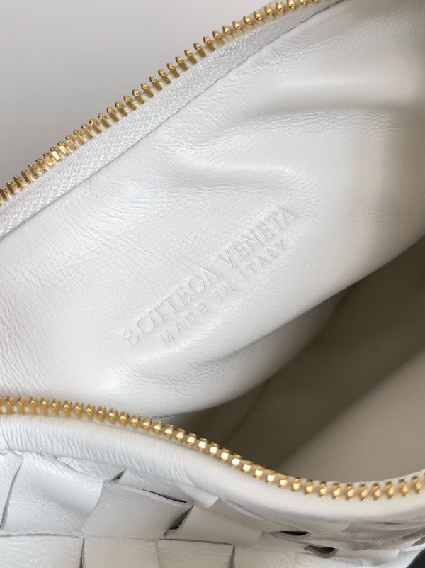 Contrefaçon petit sac Bottega Veneta Gemelli en Blanc – Image 8