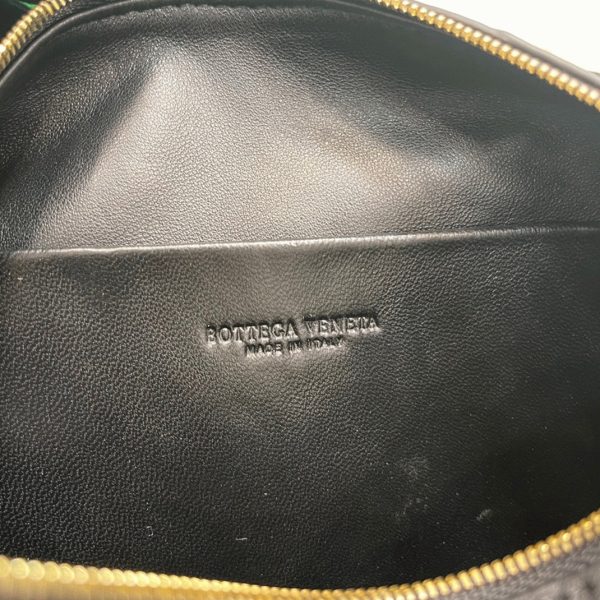 Faux Petit Sac Bottega Veneta Loop en Noir – Image 6