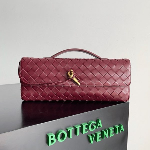 Contrefaçon sac Bottega Veneta Andiamo Clutch avec poignée en Barolo – Image 3