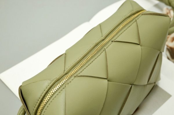 Faux petit sac Bottega Veneta Cassette Camera en Travertine – Image 6