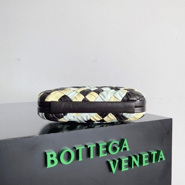 Fausse Bottega Veneta Knot Minaudiere Clutch en Multicolore – Image 4