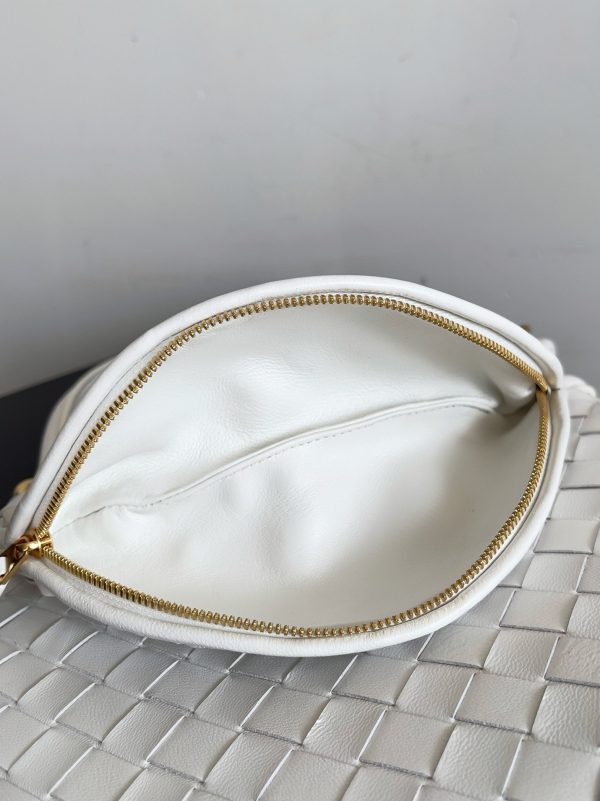 Contrefaçon petit sac Bottega Veneta Gemelli en Blanc – Image 4