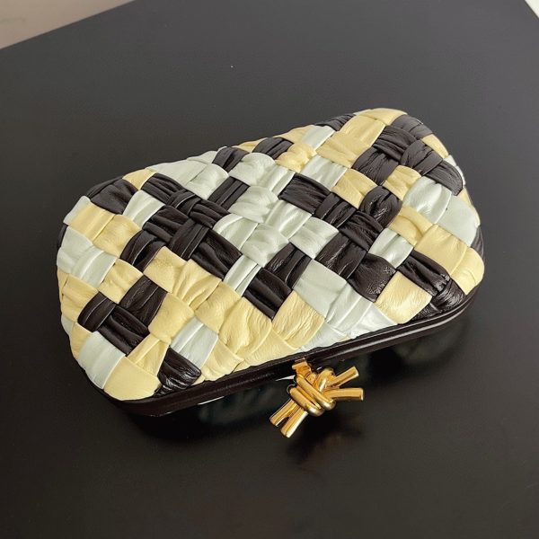 Fausse Bottega Veneta Knot Minaudiere Clutch en Multicolore – Image 3