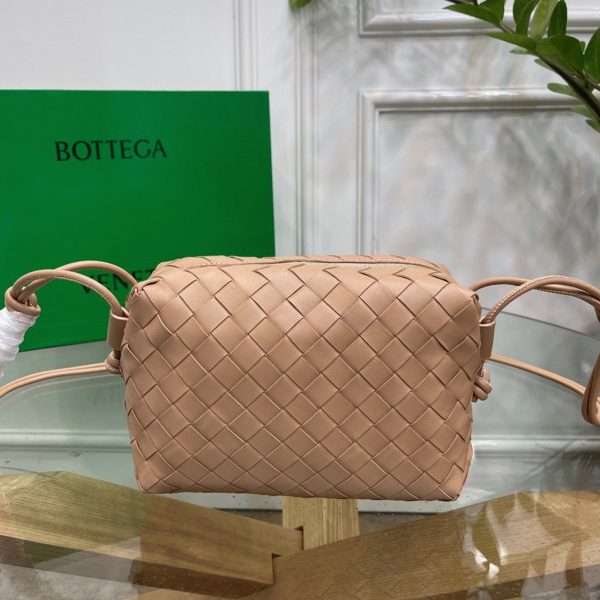 Réplique Petit Sac Bottega Veneta Loop en Amande – Image 7