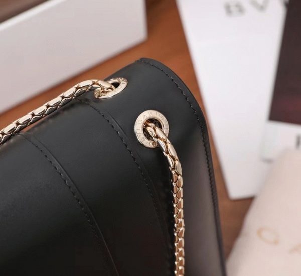 Grand sac à bandoulière Bvlgari Serpenti Forever en cuir de veau noir – Image 5