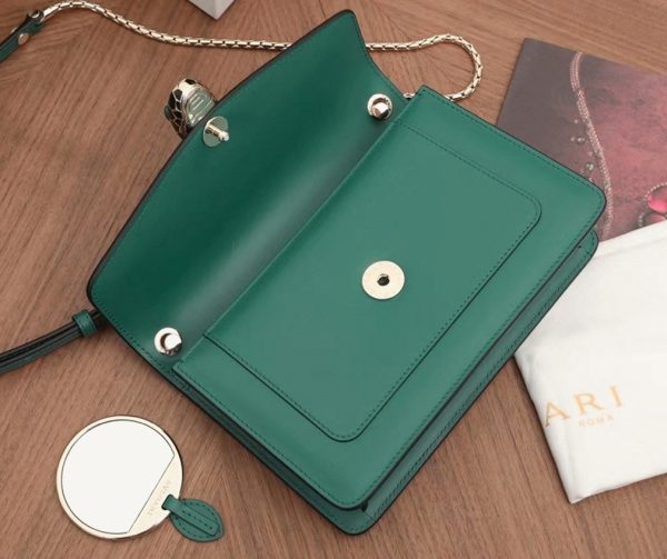 Petit sac bandoulière Bvlgari Serpenti Forever en cuir de veau vert – Image 9