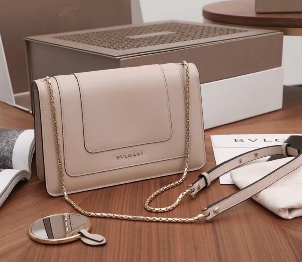 Petit sac bandoulière Bvlgari Serpenti Forever en cuir de veau beige – Image 3