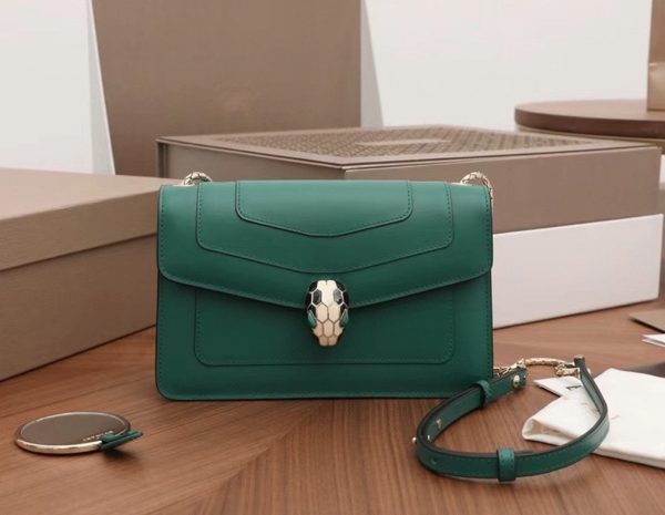 Petit sac bandoulière Bvlgari Serpenti Forever en cuir de veau vert – Image 5