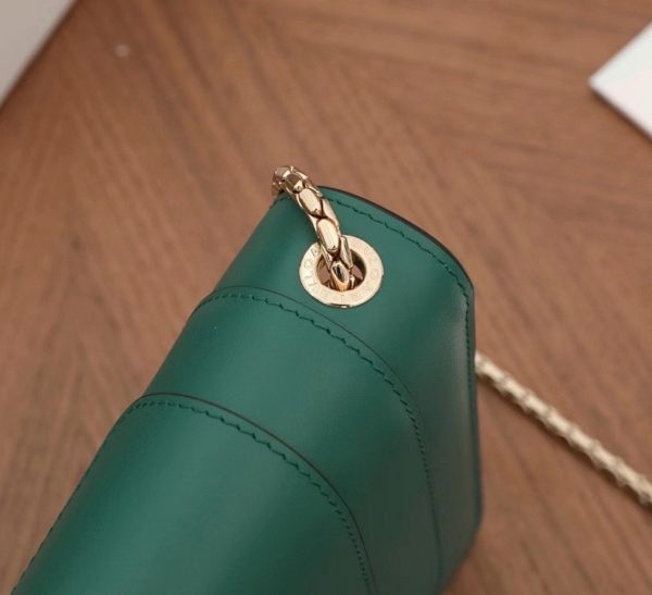 Petit sac bandoulière Bvlgari Serpenti Forever en cuir de veau vert – Image 4
