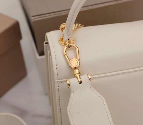 Petit sac Bvlgari Serpenti Forever en cuir de veau blanc – Image 10