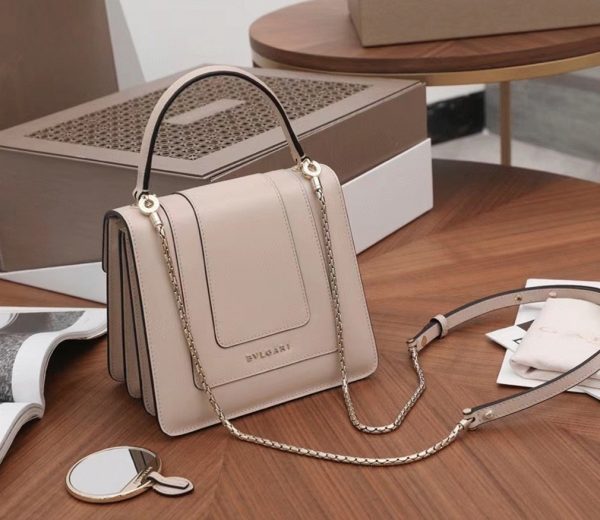 Petit sac Bvlgari Serpenti Forever en cuir de veau beige – Image 2