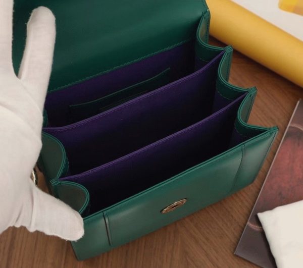 Petit sac Bvlgari Serpenti Forever en cuir de veau vert – Image 8