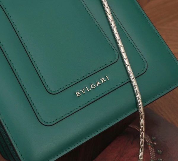 Petit sac Bvlgari Serpenti Forever en cuir de veau vert – Image 4