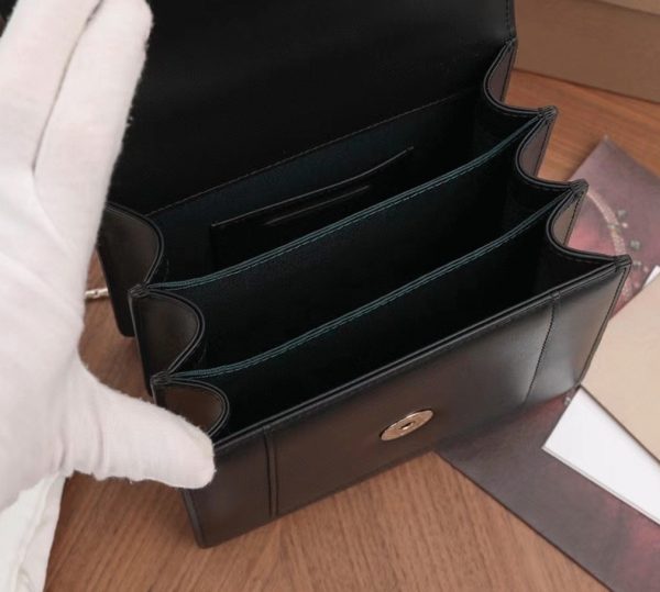 Petit sac Bvlgari Serpenti Forever en cuir de veau noir – Image 9