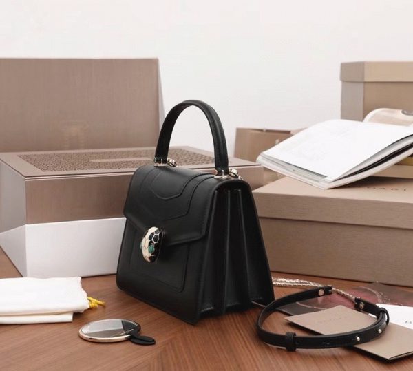 Petit sac Bvlgari Serpenti Forever en cuir de veau noir – Image 6