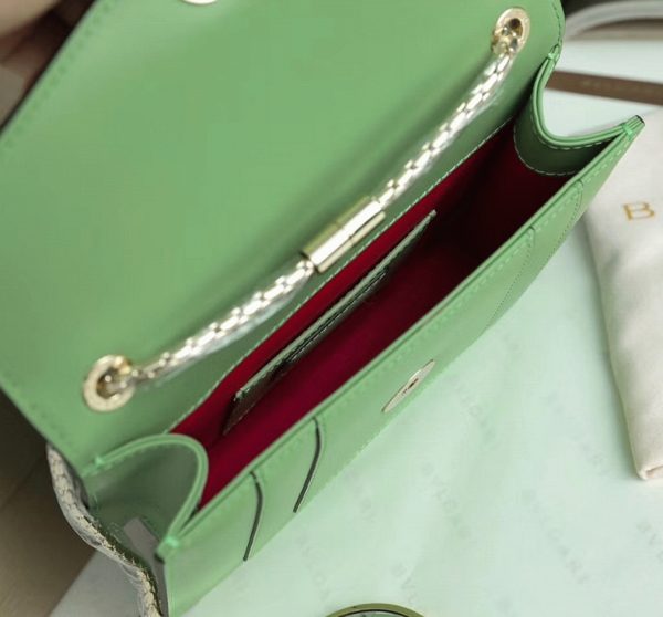 Petit sac bandoulière Bvlgari Serpenti Forever en cuir menthe – Image 6