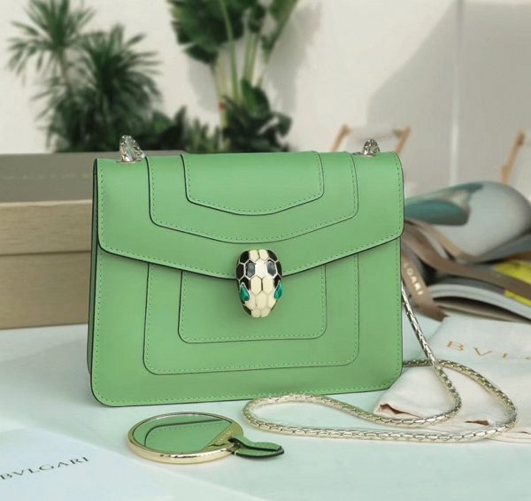 Petit sac bandoulière Bvlgari Serpenti Forever en cuir menthe – Image 4