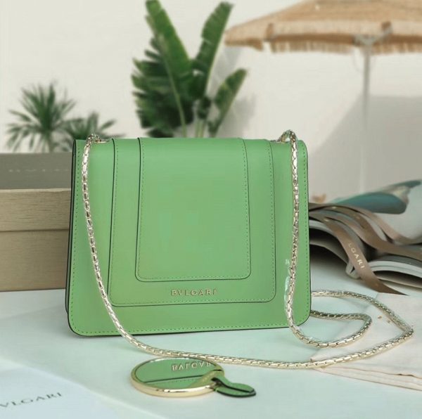 Petit sac bandoulière Bvlgari Serpenti Forever en cuir menthe – Image 2