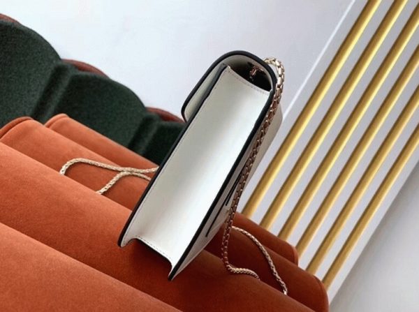Petit sac bandoulière Bvlgari Serpenti Forever en cuir blanc – Image 4