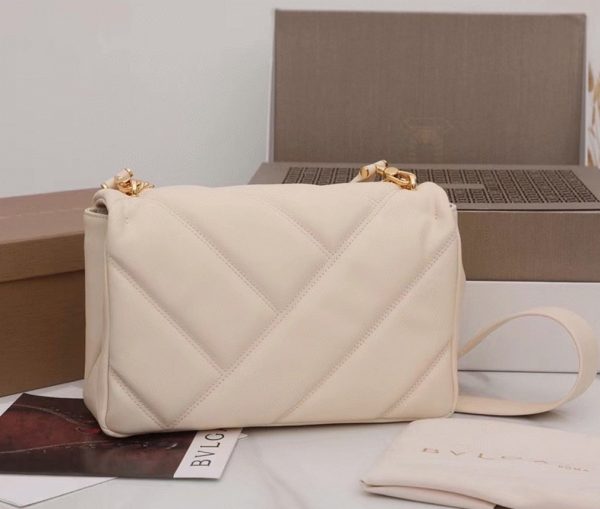 Sac moyen Bvlgari Serpenti Cabochon en cuir de veau blanc – Image 10