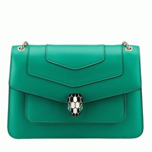 Sac à bandoulière moyen Bvlgari Serpenti Forever en cuir de veau vert