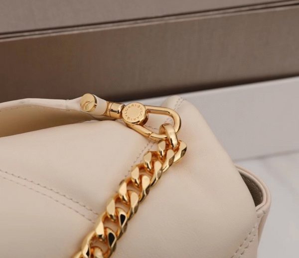 Sac moyen Bvlgari Serpenti Cabochon en cuir de veau blanc – Image 8
