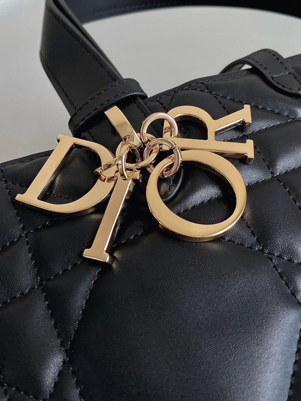 Réplique Grand Sac Toujours Dior en veau macrocannage noir – Image 4