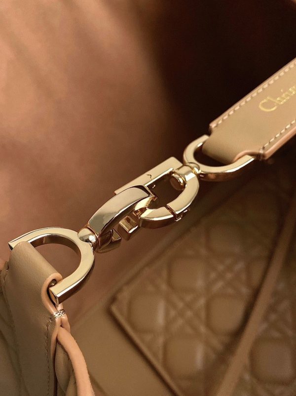 Fausse Grand Sac Toujours Dior en veau macrocannage brun – Image 3