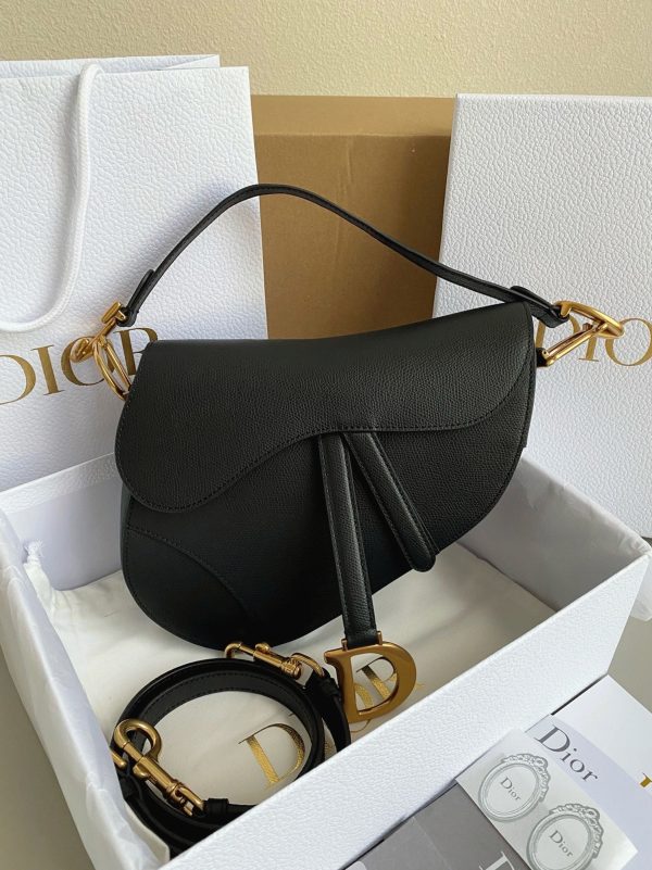 Fausse Sac Saddle Dior avec bandoulière en veau grainé noir – Image 7