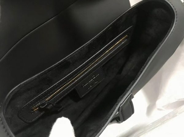Faux Sac Saddle Dior en veau ultramat noir – Image 5