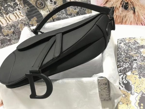 Faux Sac Saddle Dior en veau ultramat noir – Image 9