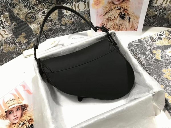 Faux Sac Saddle Dior en veau ultramat noir – Image 10